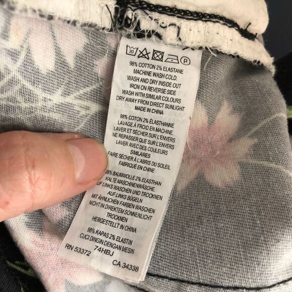 FRENCH CONNECTION Black 2 Prints Floral Midrise Tapered Leg 5 Pocket Jeans Sz 10 - Picture 8 of 8